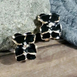 Artsy Glossy Black Enamel Tropical Flowers Austrian Crystal Gold Tone Earrings